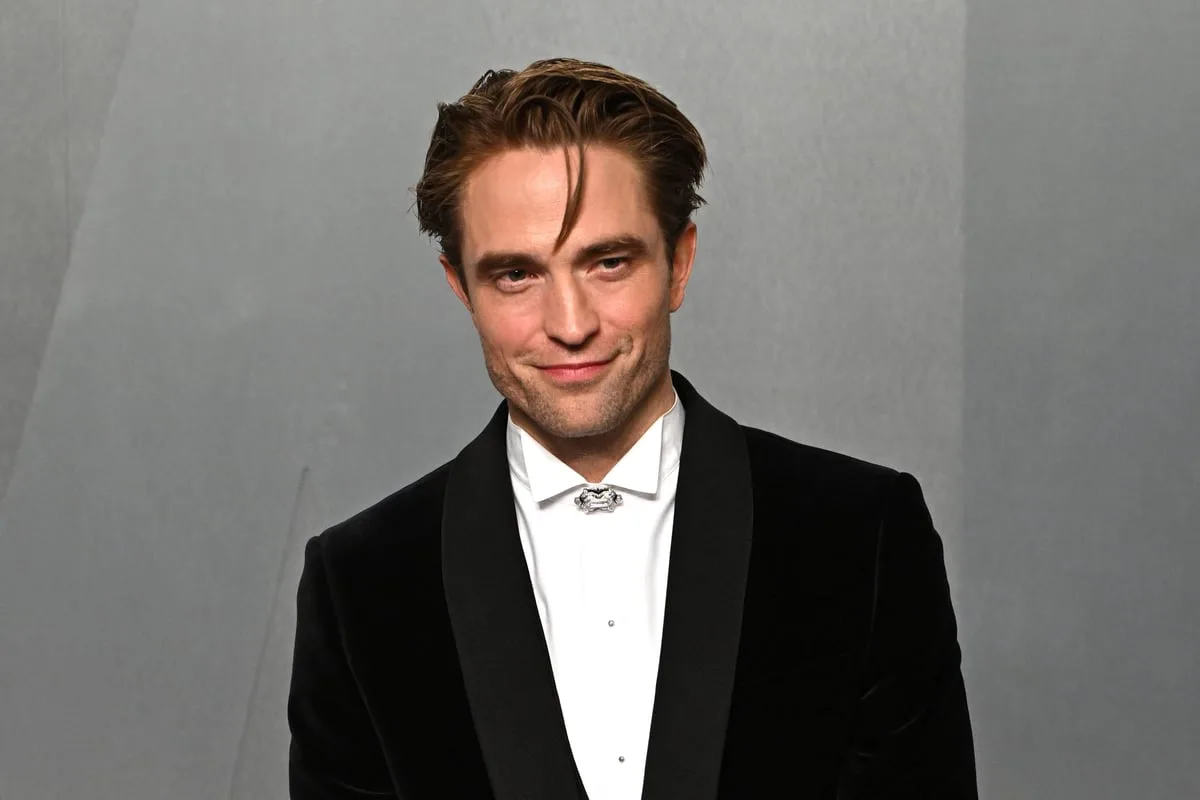 Pattinson Channels Hansen In Primetime Trailer