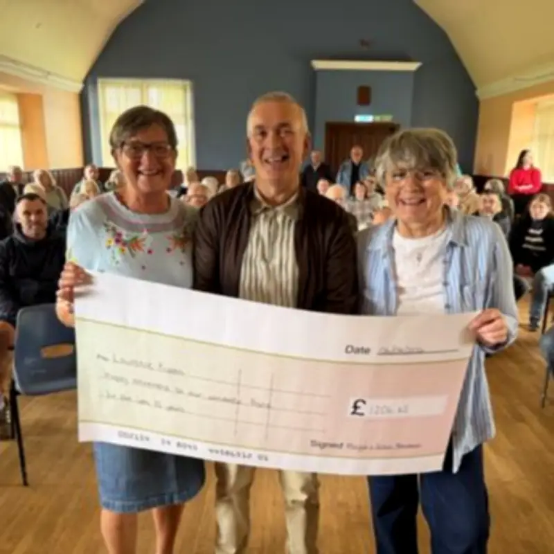 Perthshire postie retires after 32 years with £1,200 send-off