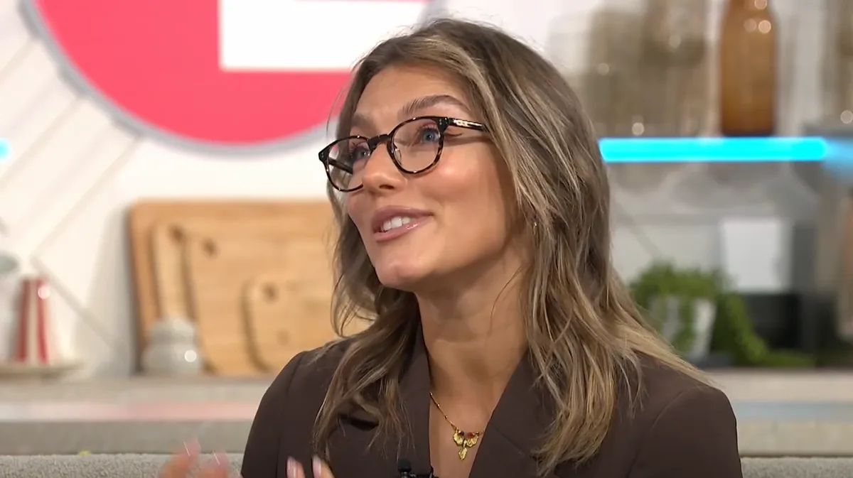 Strictly's Jowita Dodges Lorraine's Question About Pete Wicks Kiss