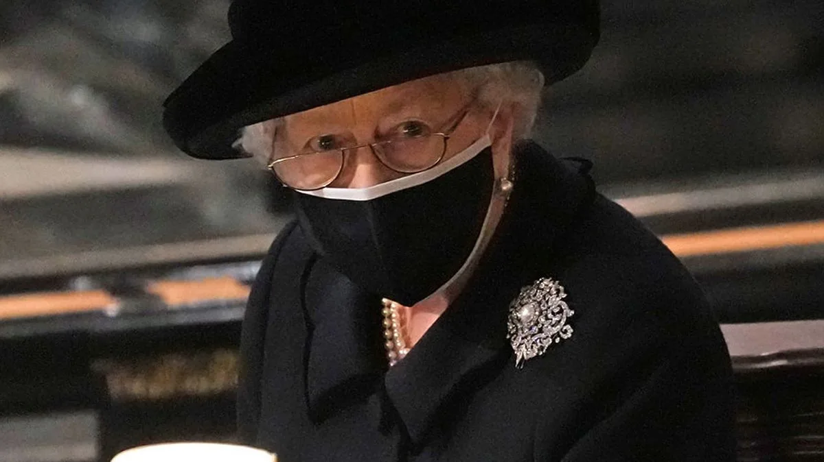 Peter Phillips Reveals Queen's Lonely Mourning at Philip's Funeral