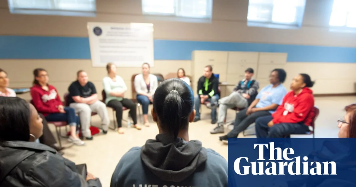 Teaching Philosophy in Prison Cuts Reoffending and Bridges Divides