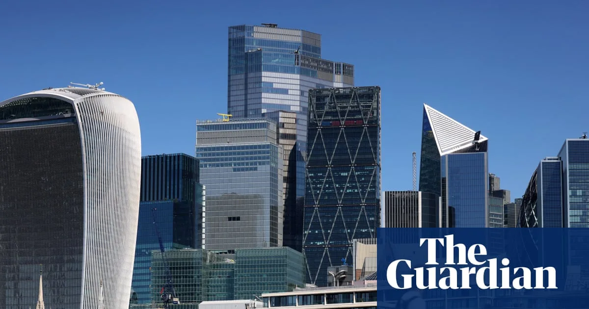 Starmer Uncertainty Pushes UK Borrowing Costs to 28-Year High