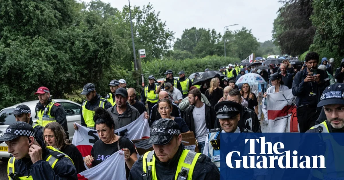 Home Secretary Yvette Cooper Condemns Nigel Farage's Police Criticism Over Asylum Hotel Protests