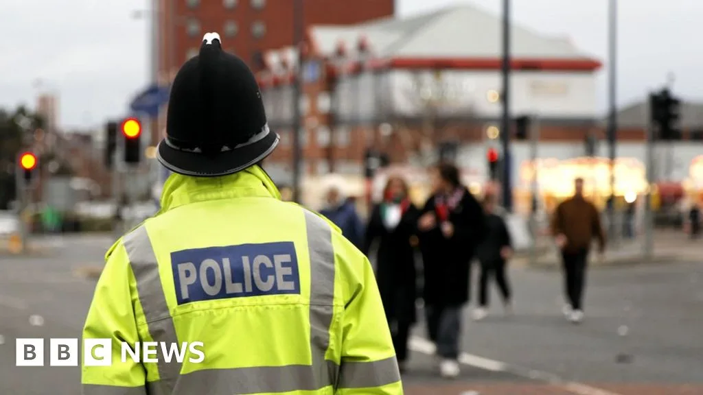Half of Police Employees Who Committed Gross Misconduct Avoid Sacking, Analysis Shows