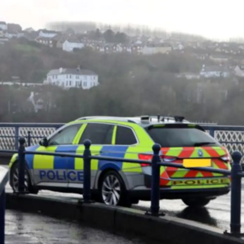 Police Hunt Man in Green Hoodie After Two Children Sexually Assaulted in Derry