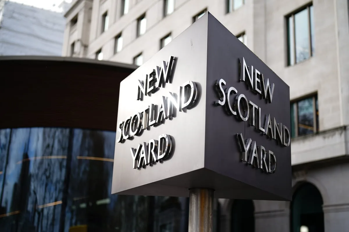 Met Police Sergeant Sacked Over Comments Detainee 'Deserves to Be Beaten Up'