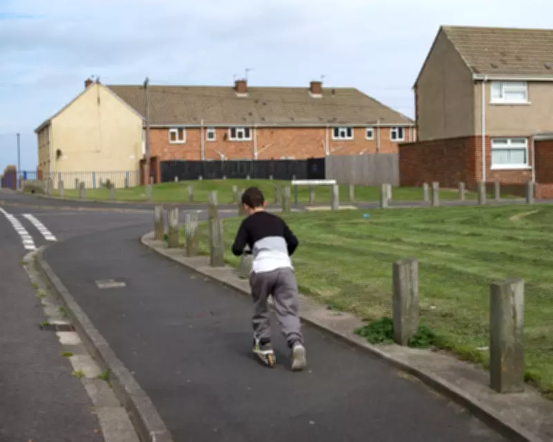 Poorest areas in England face deepest cuts to green space, report warns
