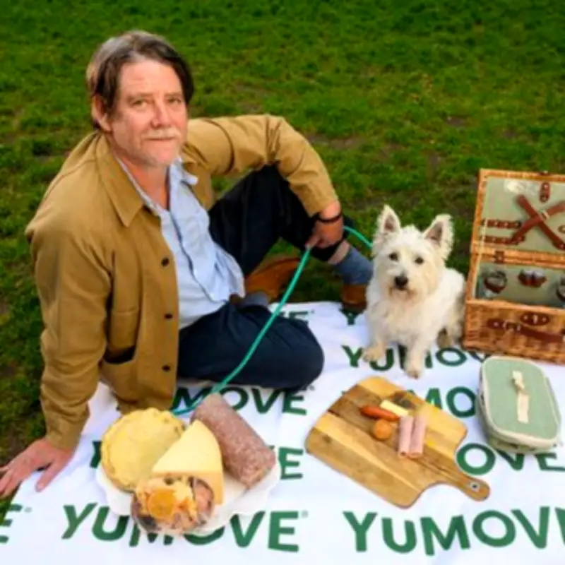 Popular Picnic Foods Add Hundreds of Calories to Dogs' Diets, Pork Sausage Worst