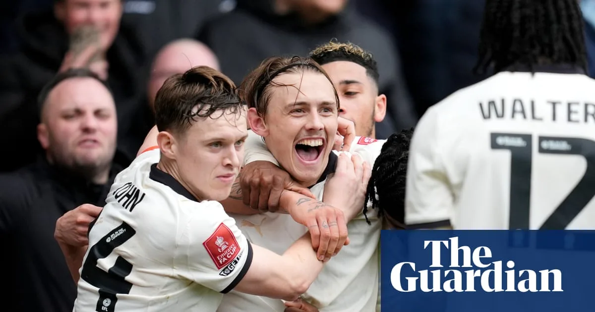 Port Vale stun Sunderland to reach first FA Cup quarter-final in 72 years
