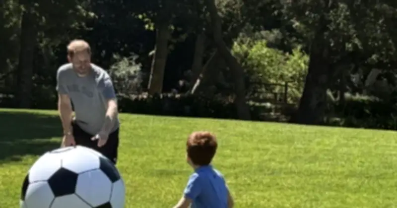 Prince Harry Criticized for 'Girl Dad' T-Shirt in Meghan's Photo