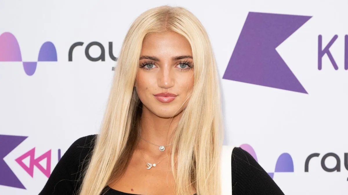 Princess Andre Turns Heads in Crop Top at London Festival
