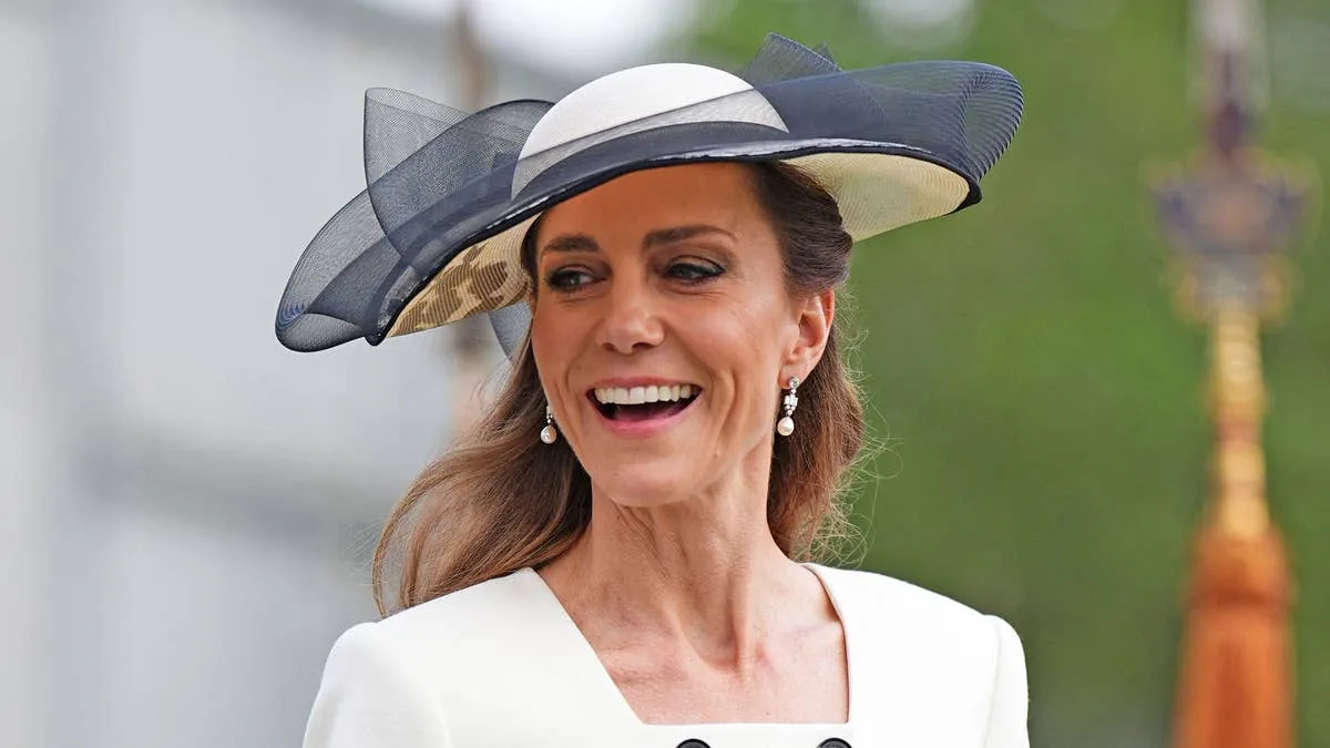 Princess Catherine Wows With Heels On Grass At Garden Party