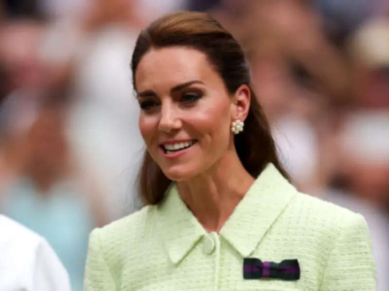 Princess Kate's Daily Papaya Habit for Health and Glowing Skin