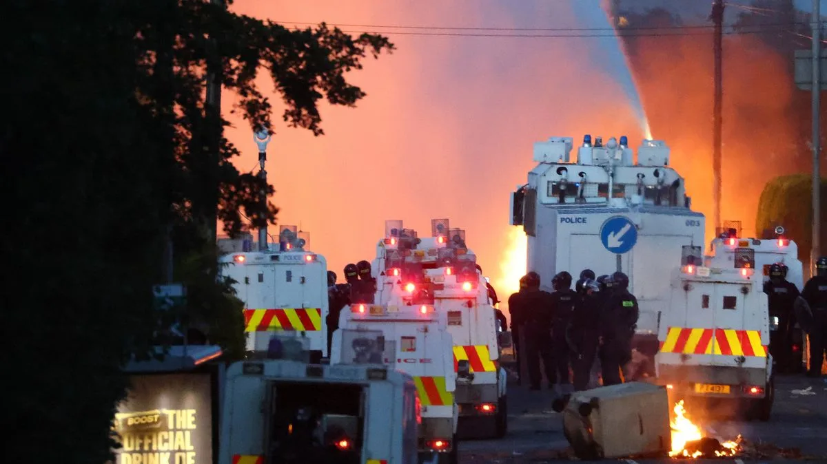 Second Night of Violence in Northern Ireland as Police Deploy Water Cannon