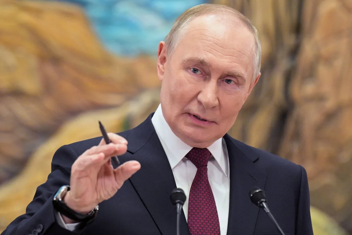 Putin Insists on Ukrainian Territory Concessions Ahead of US Talks