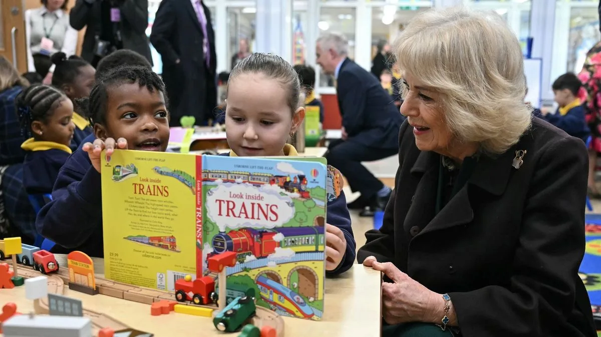 Queen Camilla Urges Children to Put Down Phones and Pick Up Books