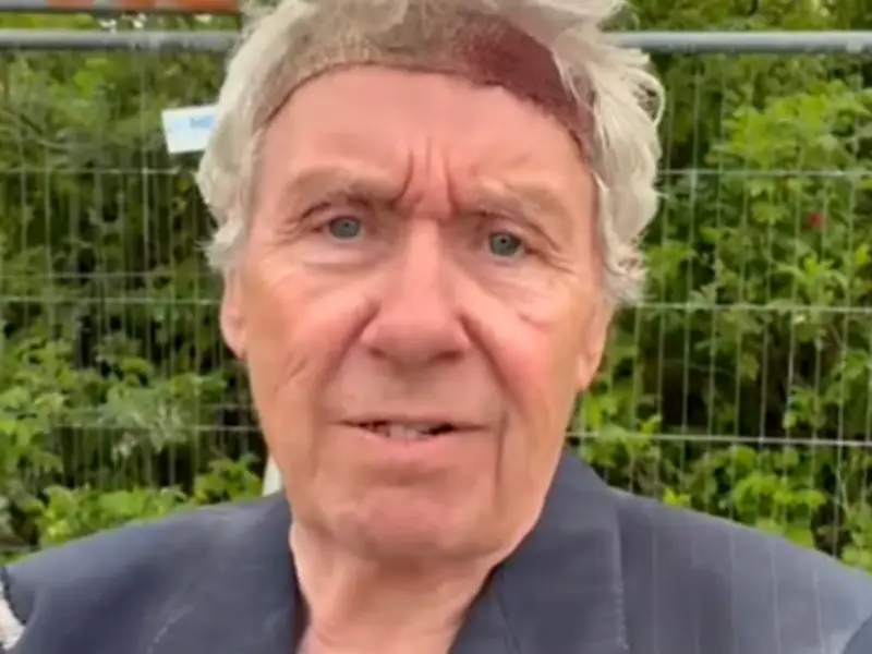 Rab C Nesbitt Emerges from Hibernation to Support Scotland Team