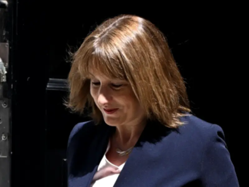 Rachel Reeves' BBC Breakfast Interview Sparks Viewer Backlash Over Loyalty Question