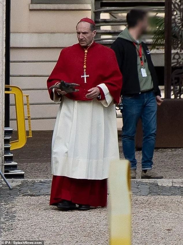 Ralph Fiennes Filming Cardinal Role for Conclave in Rome