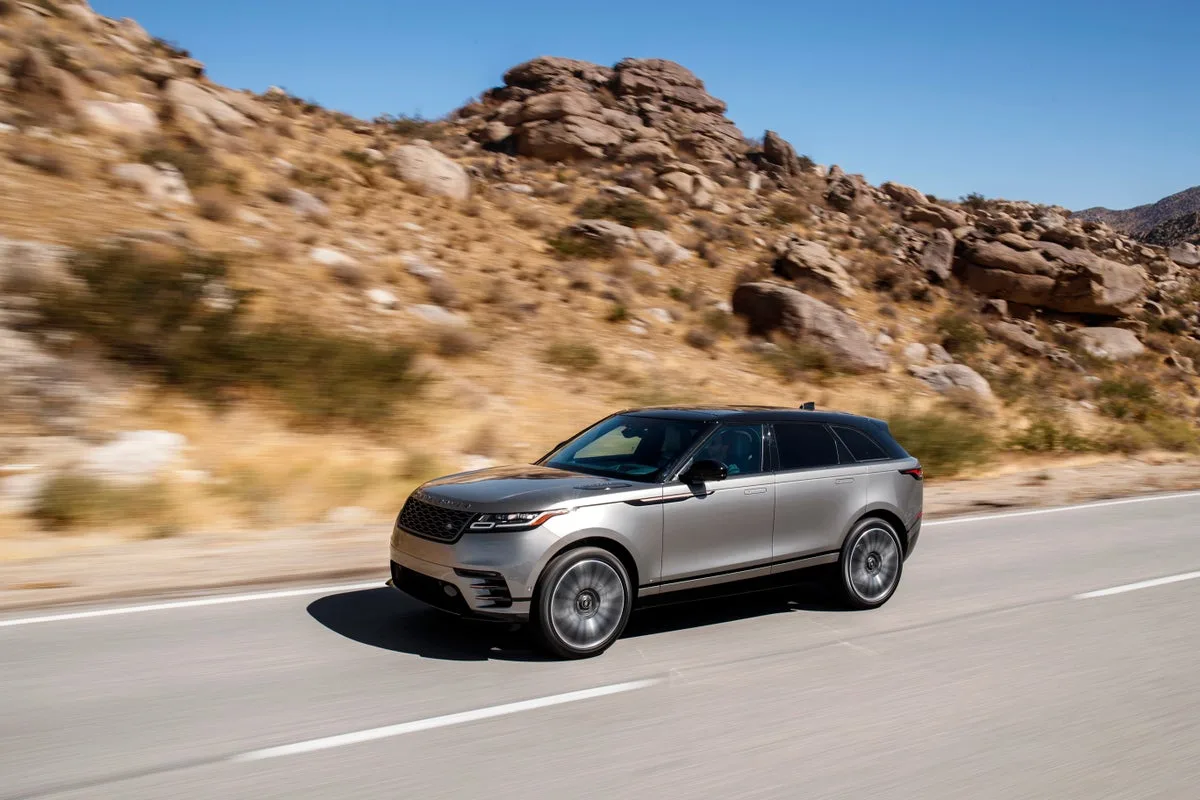 Range Rover Velar P400e Review: Plug-in Hybrid Keeps Elegant SUV Fresh