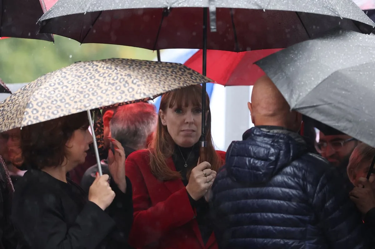 Rayner Under Fire After Boyfriend Uses Taxpayer-Funded Security Cars