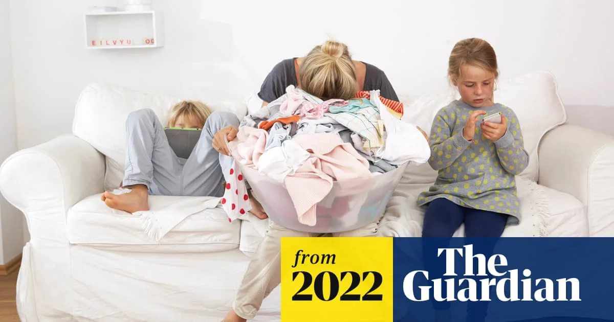Record Surge in UK Mothers Forced Out of Workforce