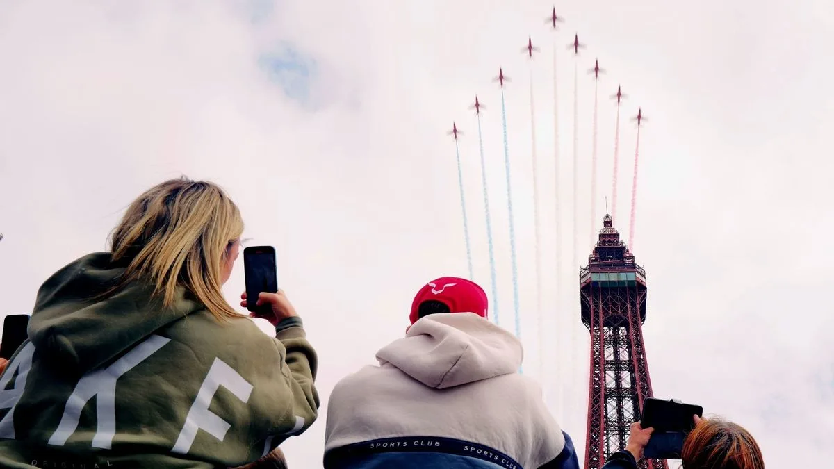 Red Arrows 2026 UK Schedule: Airshows and Flypasts Announced