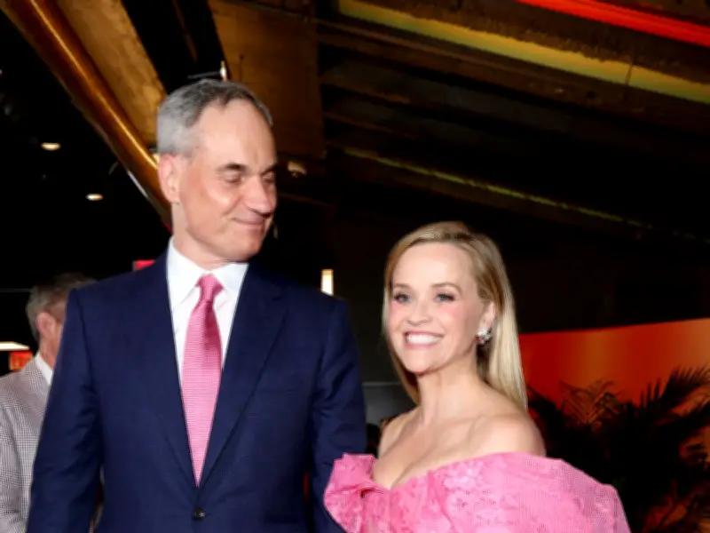 Reese Witherspoon Makes Red-Carpet Debut with New Boyfriend at Elle Premiere