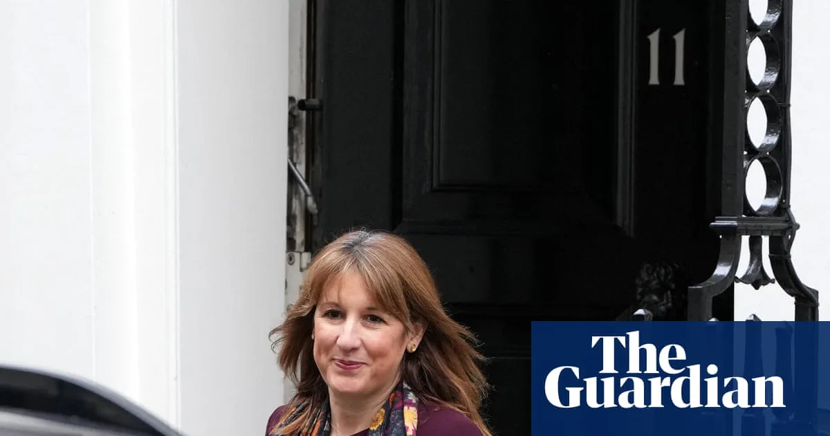 Reeves to Launch Benefit Fraud Crackdown Alongside Scrapping Two-Child Limit