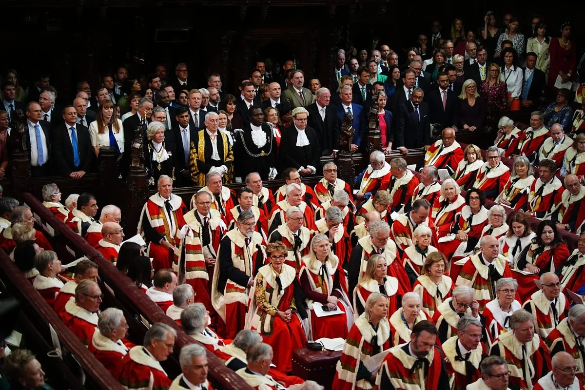 Labour Unveils 40 Bills in First King's Speech for 14 Years