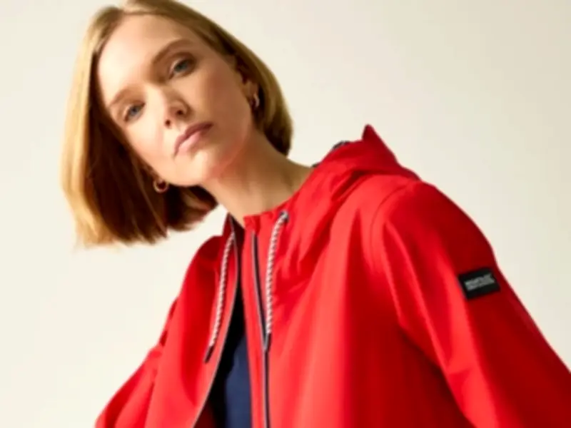 Regatta Bayletta Raincoat in 16 Colours with £40 Off: Perfect for Summer