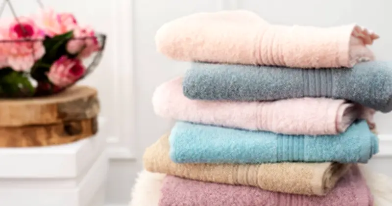 Remove Musty Towel Smells Easily with Baking Soda Before Washing
