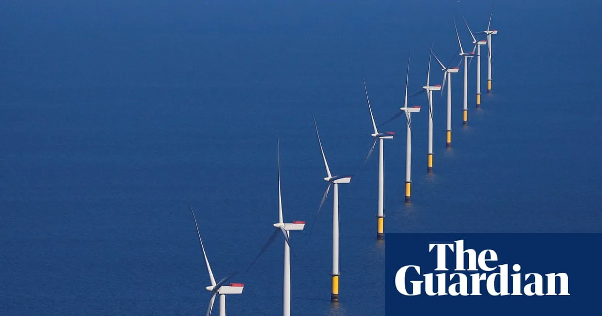 Global Renewable Investment Hits Record $386bn in First Half of 2025