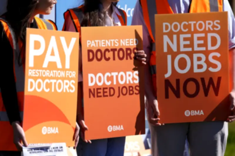 Resident Doctors in England Accept Pay Deal to End Strikes