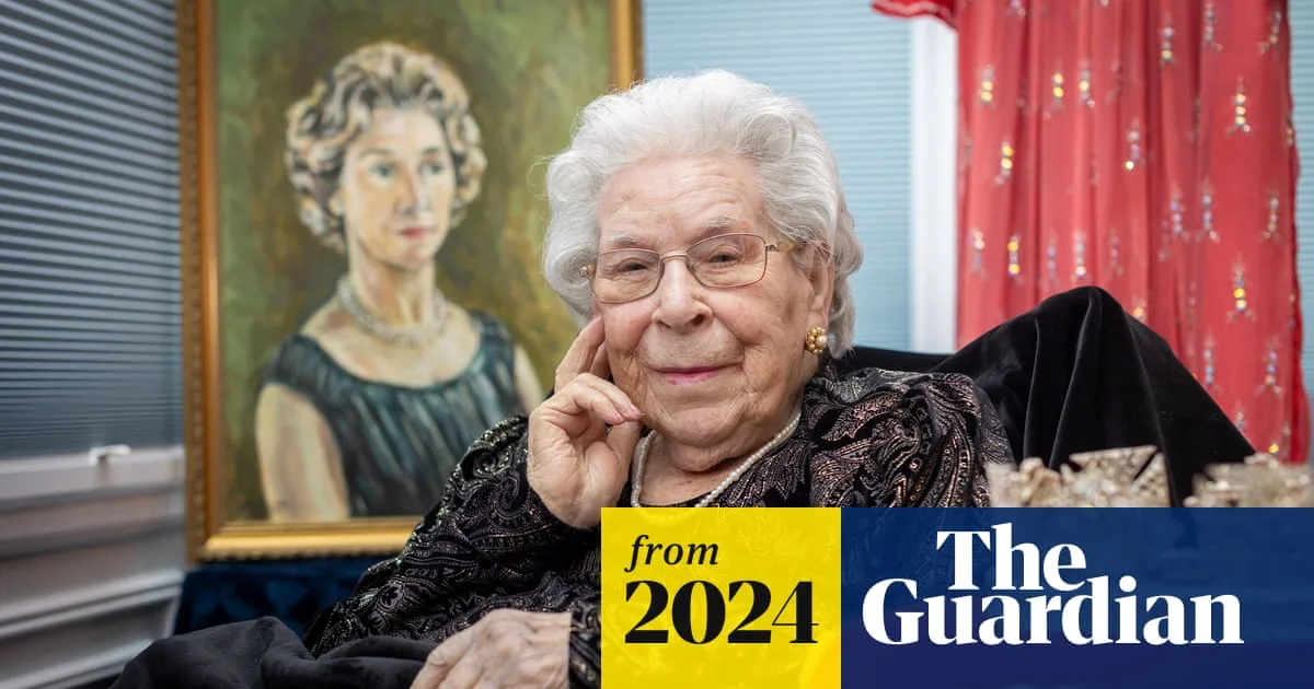 Jeannette Charles, Queen Elizabeth II Lookalike Actor, Dies at 96