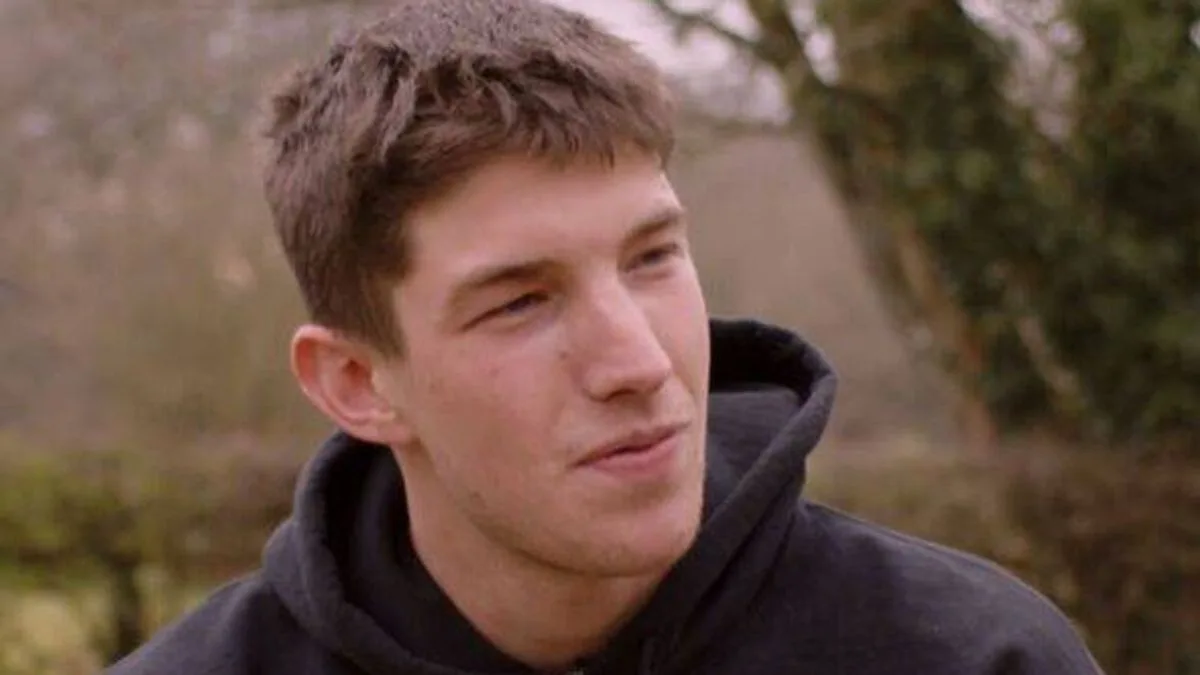 Reuben Owen Returns With Dad Clive In New Series On C5