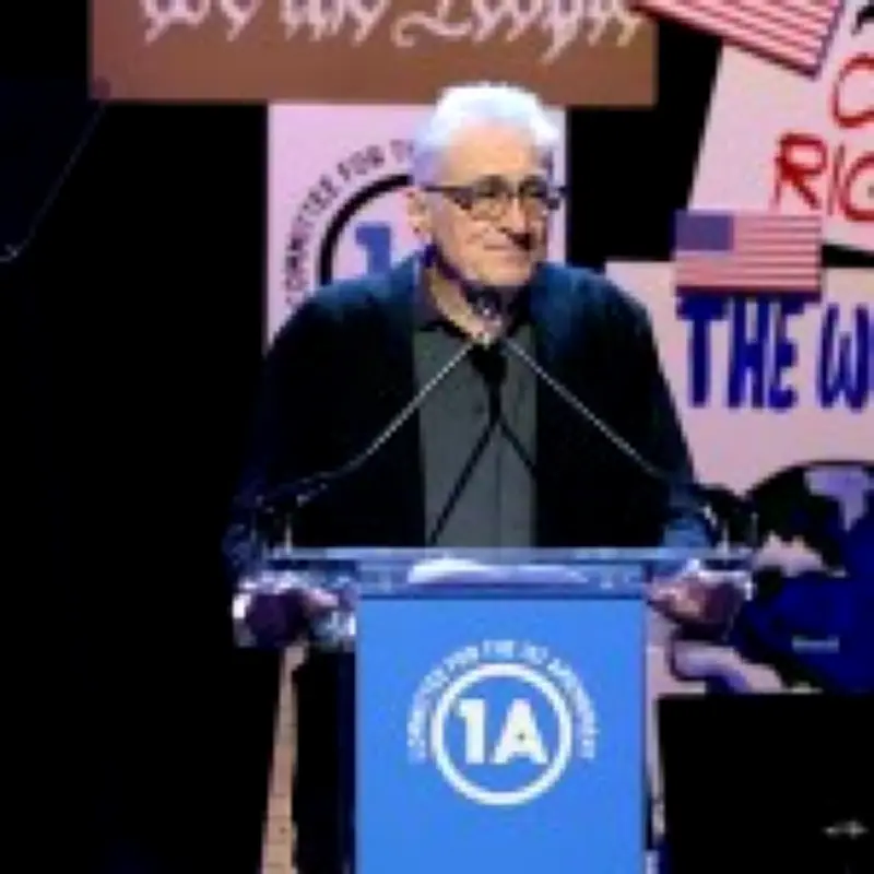 Robert De Niro Compares Loving America Under Trump to Abusive Relationship