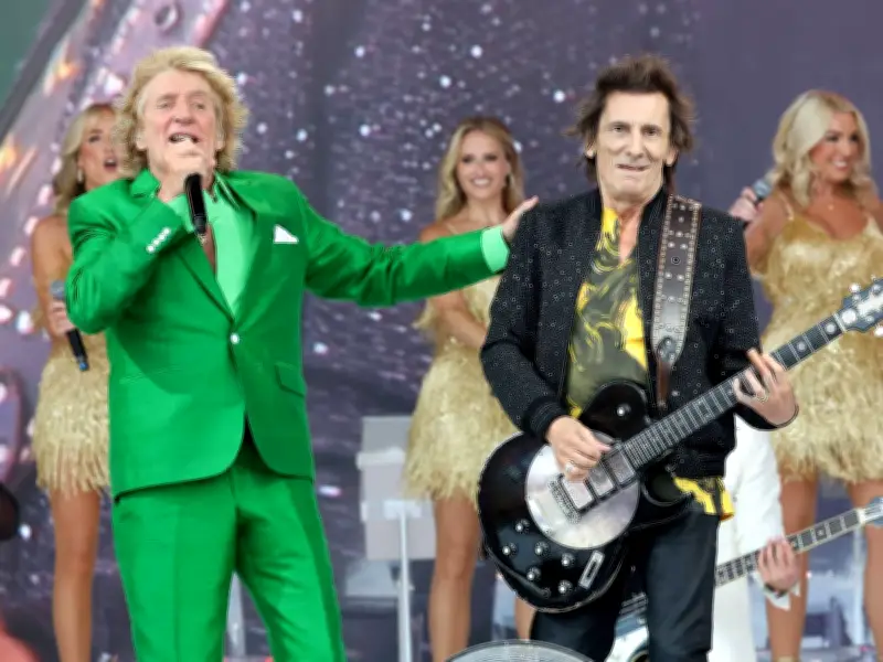 Rod Stewart's BBC Glastonbury Repeat Leaves Viewers in Awe at Age 80
