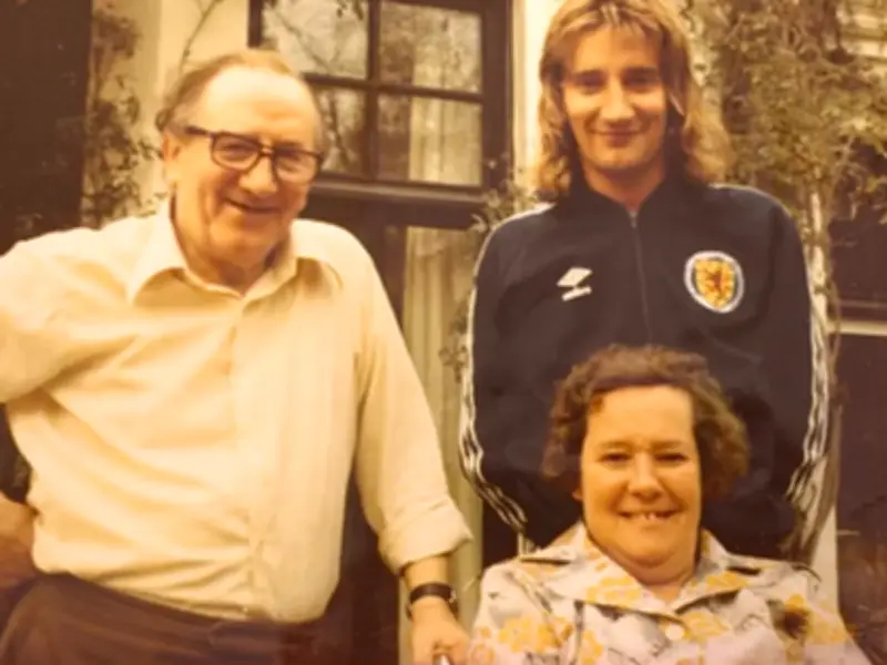 Rod Stewart's Moving Tribute to Late Scots Father and Tartan Army