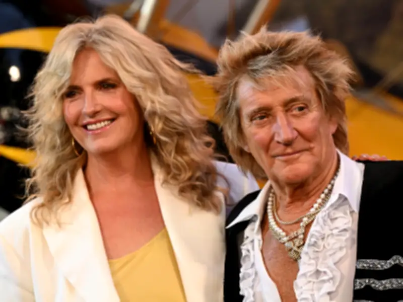 Rod Stewart's Sweet Anniversary Tribute to Wife Penny Lancaster