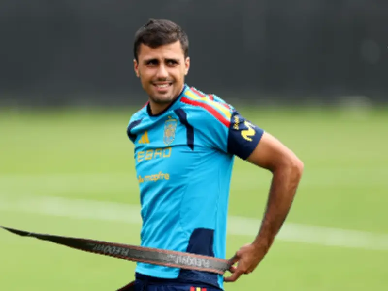 Rodri to Undergo Surgery, Missing Start of Man City Season Under Maresca