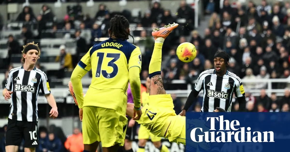 Romero Double Rescues Late Point For Spurs At Newcastle