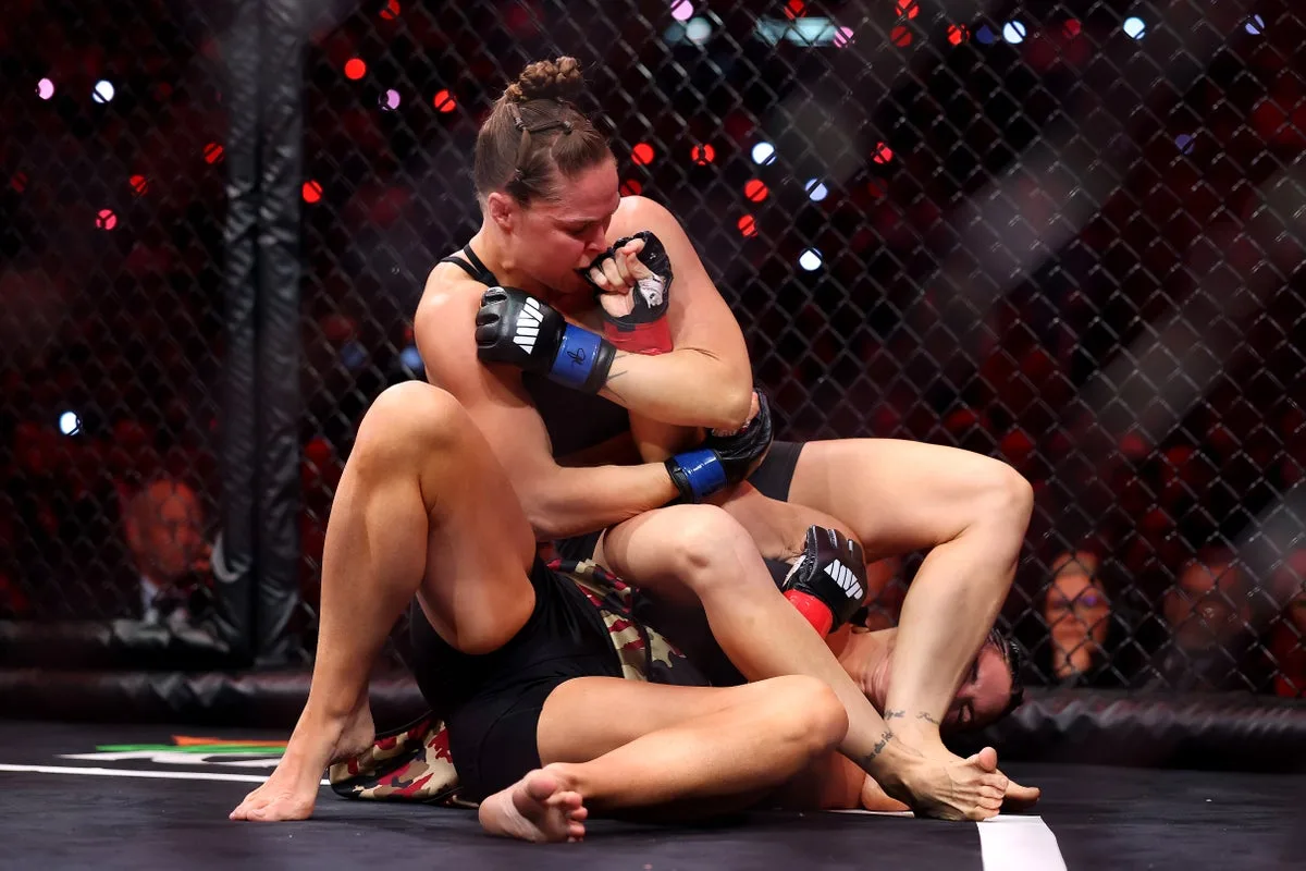 Ronda Rousey submits Gina Carano in 17 seconds in triumphant return to MMA