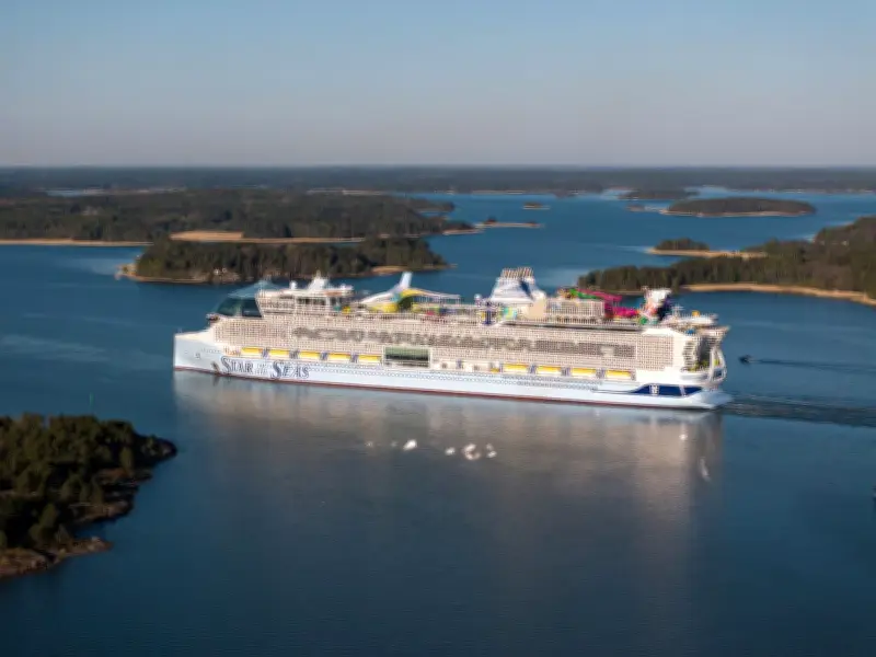 Royal Caribbean Passenger Dies During Snorkeling Excursion in St. Maarten