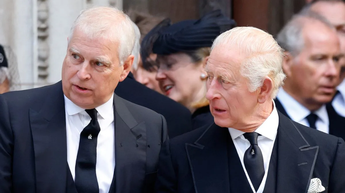 Royal Funding Inquiry Needed For Monarchy Survival