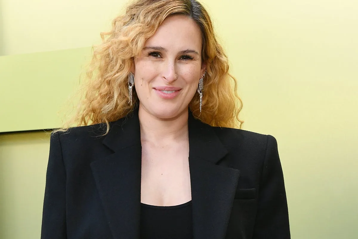 Rumer Willis Defends Breastfeeding Photo Amid Online Criticism