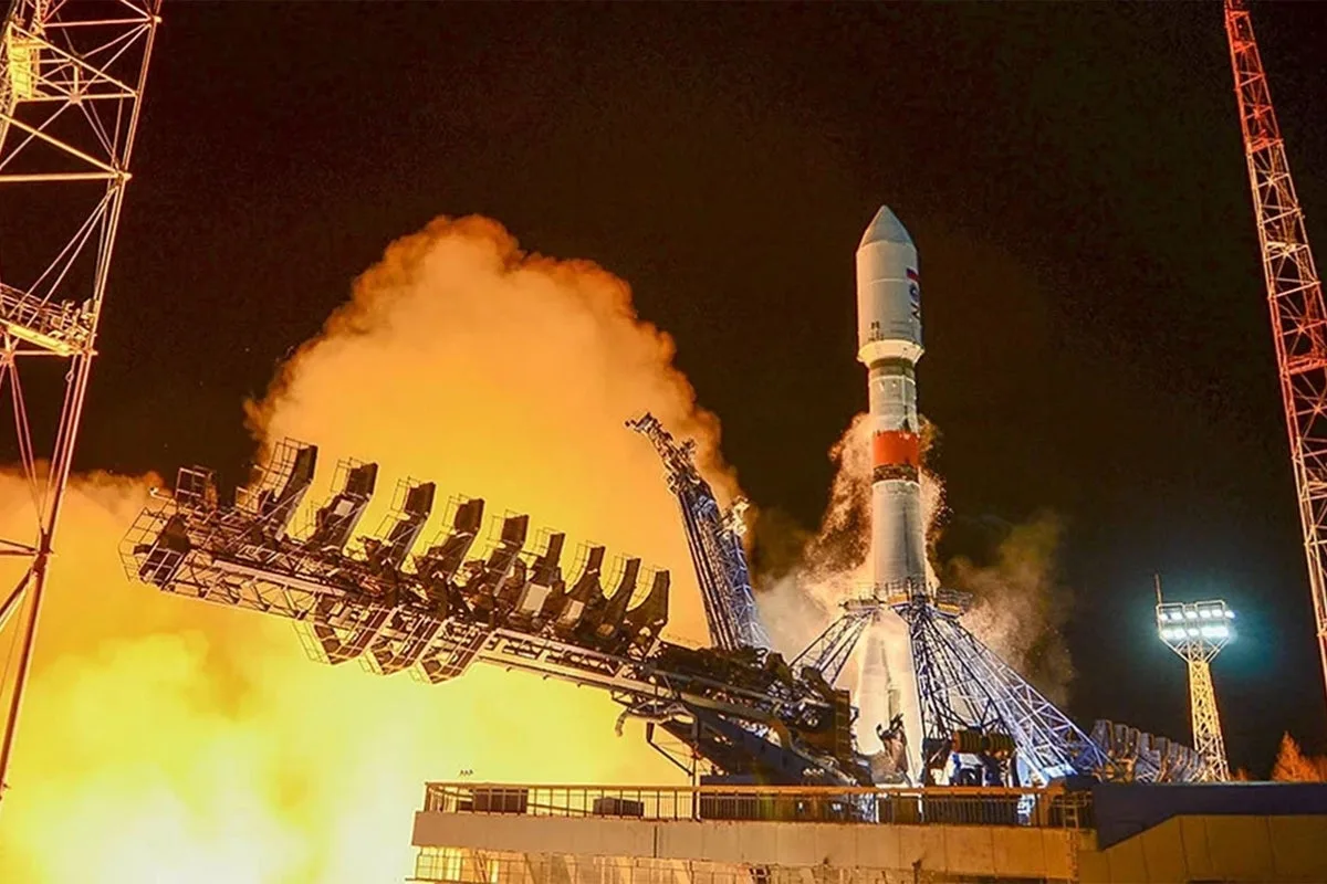 Russia launches first satellites to rival Elon Musk’s Starlink