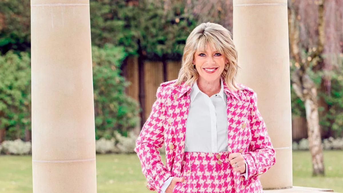 Ruth Langsford Opens Up on 'Painful' Divorce from Eamonn Holmes