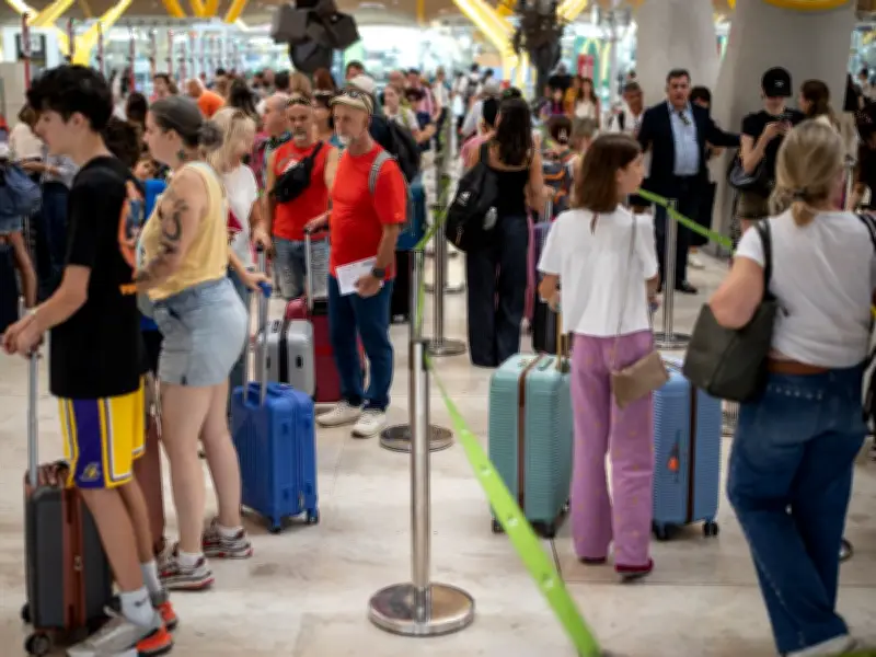 Ryanair, easyJet, Wizz and Jet2 Warn of 6-Hour Airport Queues This Summer