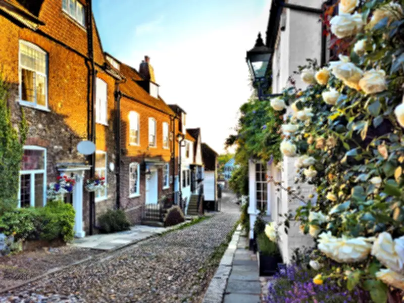 Rye: UK Seaside Town Dubbed 'New Cotswolds' with Cobbled Streets and Beach
